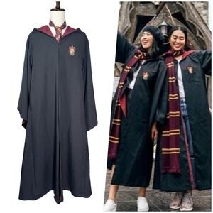 Harry Potter | Unisex | Official Universal Studios Gryffindor Adult Robe | Large